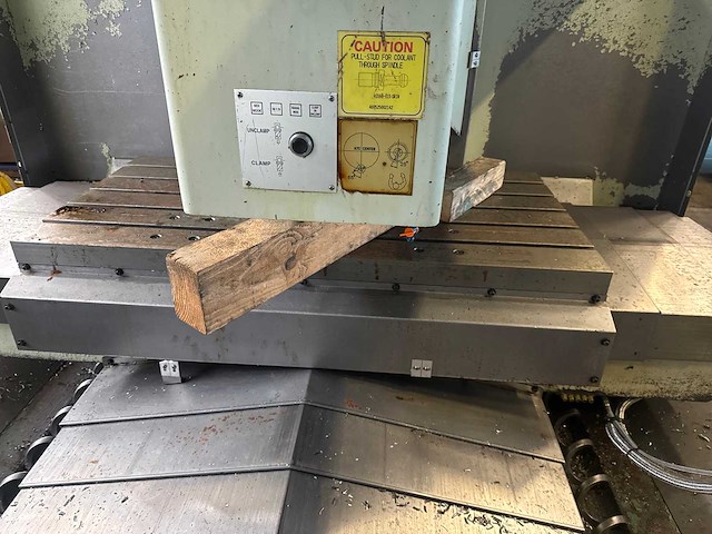 Tongtai topper - tmv-1100a - cnc vertical machining centre - 2003 - afbeelding 5 van  6