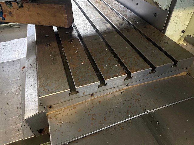 Tongtai topper - tmv-1100a - cnc vertical machining centre - 2003 - afbeelding 6 van  6