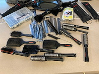 Toni&guy borstels, kammen, spiegels en speldjes - afbeelding 5 van  5