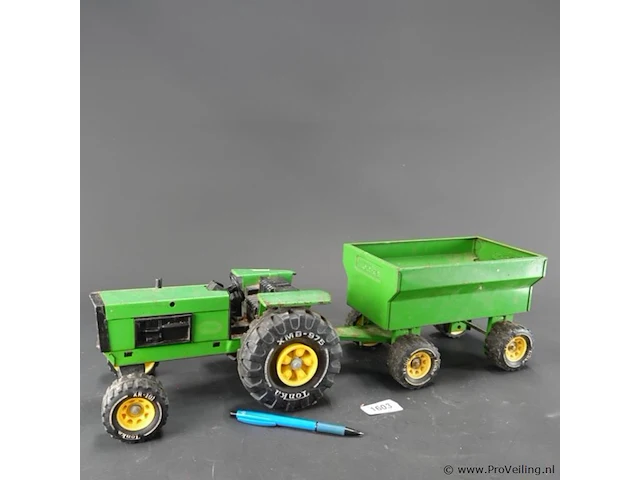 Tonka tractor met aanhanger (modellen xmb-975 en xr-101) - afbeelding 1 van  5