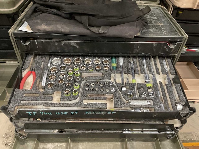 Toolbox inc. gereedschapskoffer - afbeelding 6 van  8