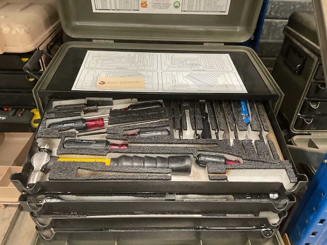 Toolbox inc. gereedschapskoffer - afbeelding 1 van  8