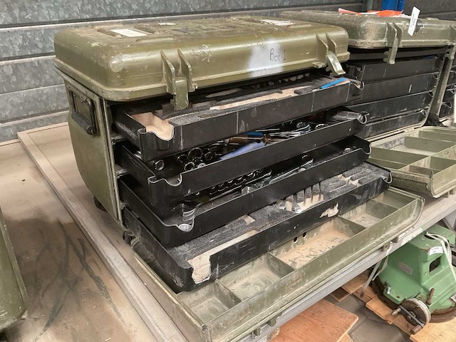Toolbox inc. gereedschapskoffer - afbeelding 1 van  7