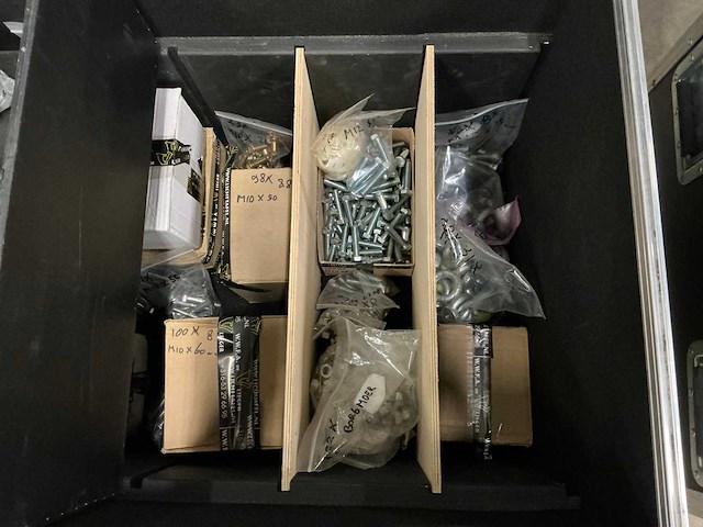 Toolcase met inhoud - afbeelding 4 van  5