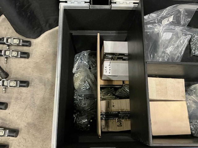 Toolcase met inhoud - afbeelding 5 van  5