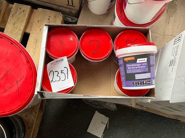 Toom diverse verf & spachtel (12x) - afbeelding 1 van  2