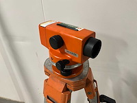 Topcon at-g2 waterpasinstrument / kijker met meetlat - afbeelding 5 van  8