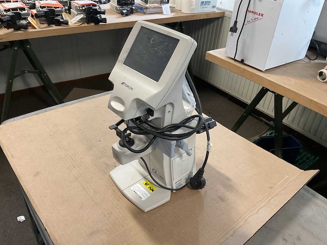 Topcon cl 300 lensometer - afbeelding 1 van  2