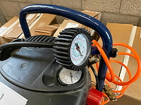 Topcraft tck 240/50 luchtcompressor - afbeelding 3 van  4