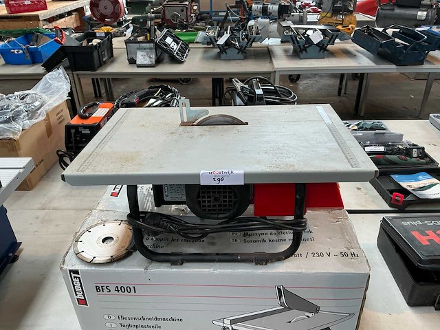 Topcraft tsm6021 tegelzaagmachine - afbeelding 1 van  2