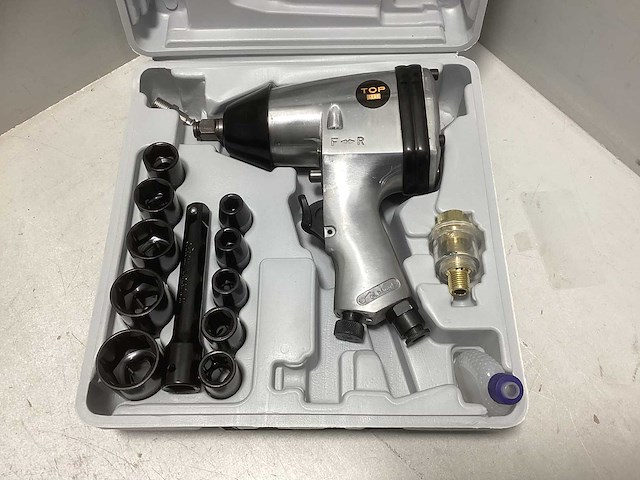 Topgear slagmoersleutel 1/2" + doppen - afbeelding 1 van  5