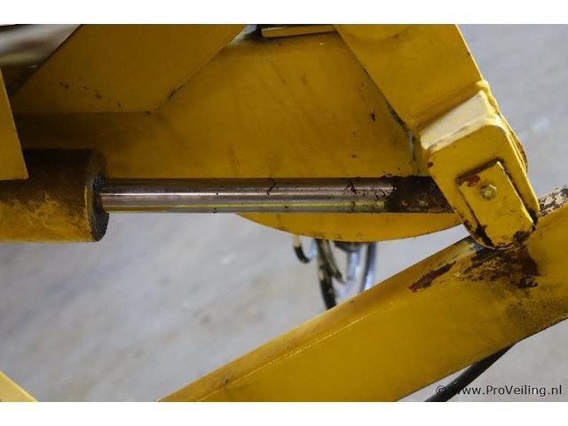 Topper aanhangbare knikarmhoogwerker model rotozoomboom 3t; type st3 - kenteken: 58-59-wf - afbeelding 7 van  31