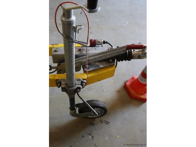 Topper aanhangbare knikarmhoogwerker model rotozoomboom 3t; type st3 - kenteken: 58-59-wf - afbeelding 8 van  31