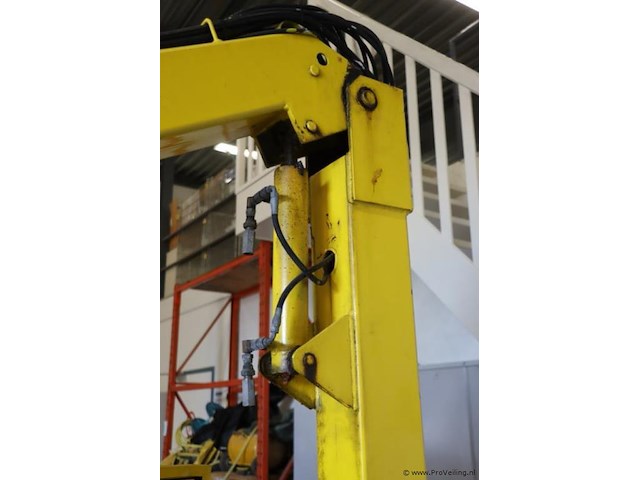 Topper aanhangbare knikarmhoogwerker model rotozoomboom 3t; type st3 - kenteken: 58-59-wf - afbeelding 29 van  31