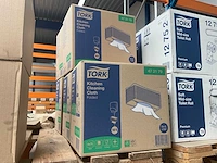 Tork doos á 4x75 stuks keukendoeken (5x)