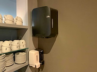 Tork, euro wastafel, papier- en zeepdispensers - afbeelding 3 van  9