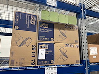Tork green enkelvouw en basis papieren handdoeken - afbeelding 1 van  4