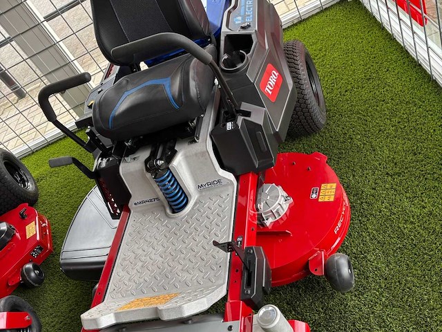 Toro - emr4275 zero-turn - ride on lawn mower - 2024 - afbeelding 4 van  18