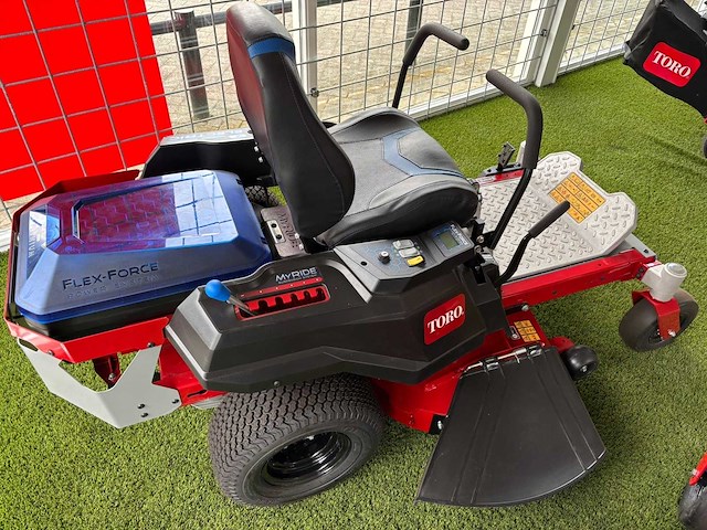 Toro - emr4275 zero-turn - ride on lawn mower - 2024 - afbeelding 12 van  18
