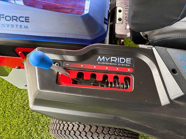 Toro - emr4275 zero-turn - ride on lawn mower - 2024 - afbeelding 16 van  18