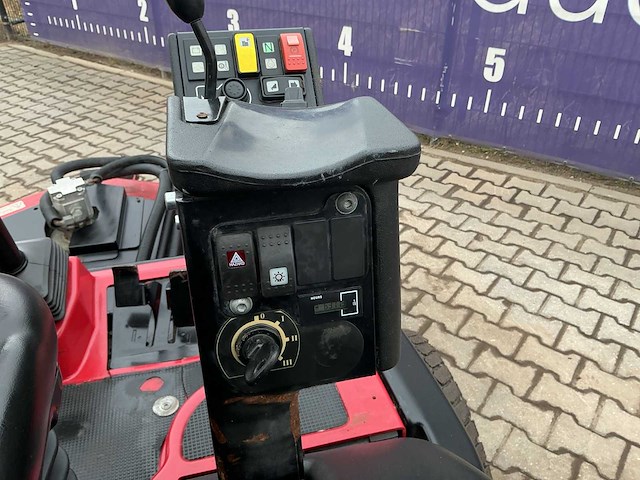 Toro - groundmaster - 3400 - 4-wd - zitmaaier - afbeelding 7 van  8