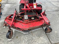 Toro groundmaster 322-d zitmaaier werkend maaidek slecht - afbeelding 5 van  9