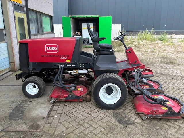Toro groundmaster 4500d grasmaaier 4 wheel drive - afbeelding 20 van  24