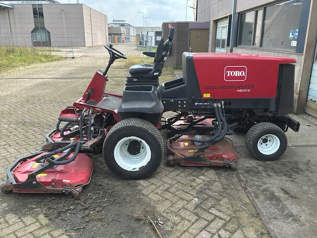 Toro groundmaster 4500d grasmaaier 4 wheel drive - afbeelding 23 van  24