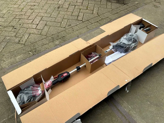 Toro revolution 60v draad trimmer bosmaaier - afbeelding 1 van  7