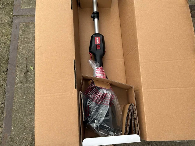 Toro revolution 60v draad trimmer bosmaaier - afbeelding 5 van  7
