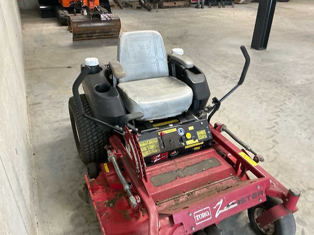 Toro z master 0 turn grasmaaier - afbeelding 8 van  10