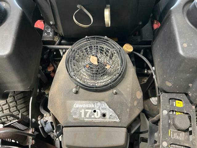 Toro z master 0 turn grasmaaier - afbeelding 9 van  10