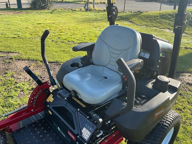 Toro z master zero-turn zitmaaier - afbeelding 8 van  8