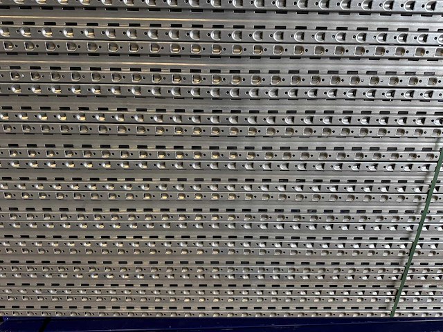 Torri - palletstelling 14 meter (410cm hoog) gegalvaniseerde staanders - afbeelding 5 van  8