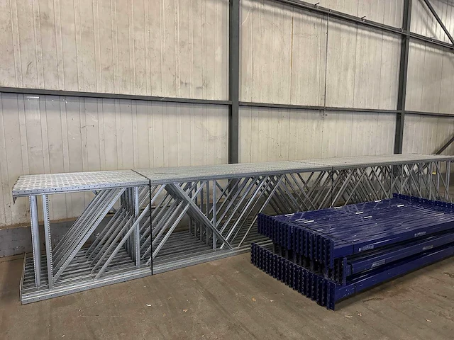 Torri - palletstelling 19,5 meter (820cm hoog) gegalvaniseerde staanders - afbeelding 3 van  9