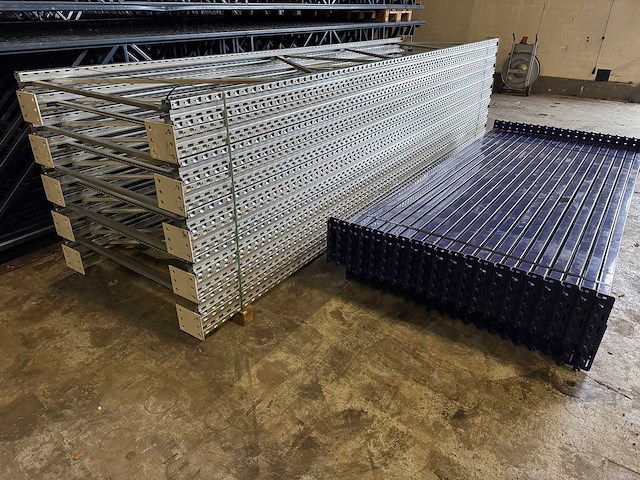 Torri - palletstelling 25 meter (410cm hoog) gegalvaniseerde staanders - afbeelding 7 van  8