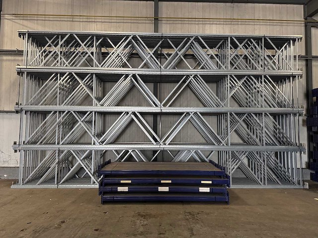 Torri - palletstelling 28 meter (820cm hoog) gegalvaniseerde staanders - afbeelding 1 van  7