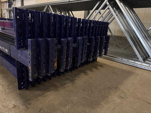 Torri - palletstelling 28 meter (820cm hoog) gegalvaniseerde staanders - afbeelding 5 van  7