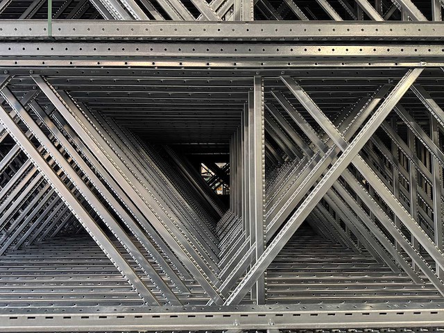 Torri - palletstelling 58 meter (820cm hoog) gegalvaniseerde staanders - afbeelding 10 van  11