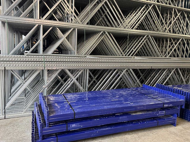 Torri - palletstelling 58 meter (820cm hoog) gegalvaniseerde staanders - afbeelding 2 van  11