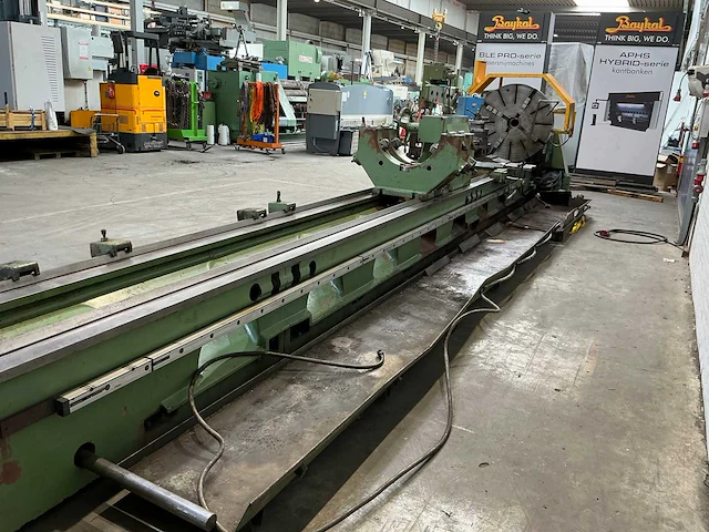 Tos - 1991 - 125x8000mm - horizontale draaibank - afbeelding 6 van  30