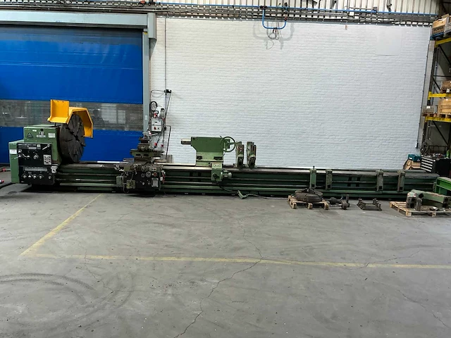 Tos - 1991 - 125x8000mm - horizontale draaibank - afbeelding 1 van  30