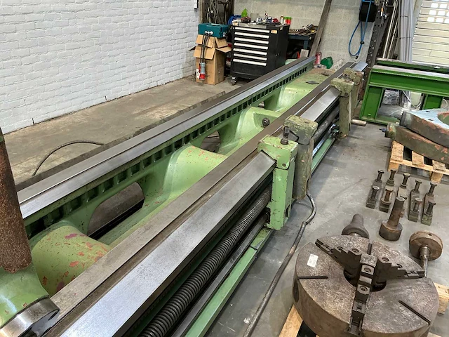 Tos - 1991 - 125x8000mm - horizontale draaibank - afbeelding 27 van  30