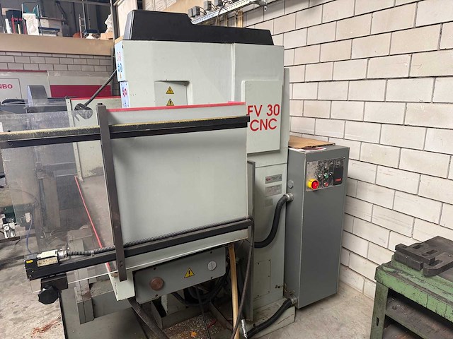 Tos - 1998 - fv 30 cnc - cnc freesmachine - afbeelding 2 van  12