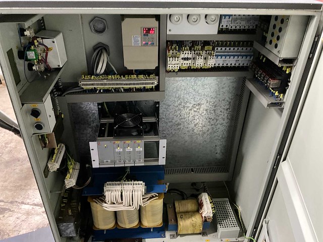 Tos f2v-cnc-e cnc freesmachine - afbeelding 17 van  32