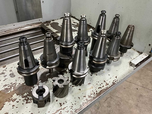 Tos f2v-cnc-e cnc freesmachine - afbeelding 19 van  32