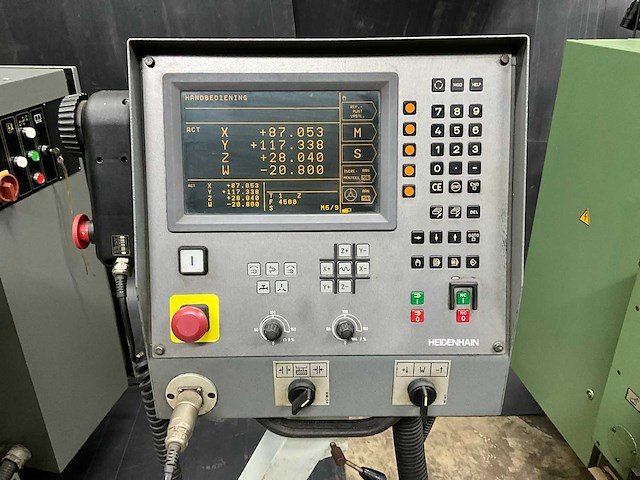 Tos f2v-cnc-e cnc freesmachine - afbeelding 31 van  32