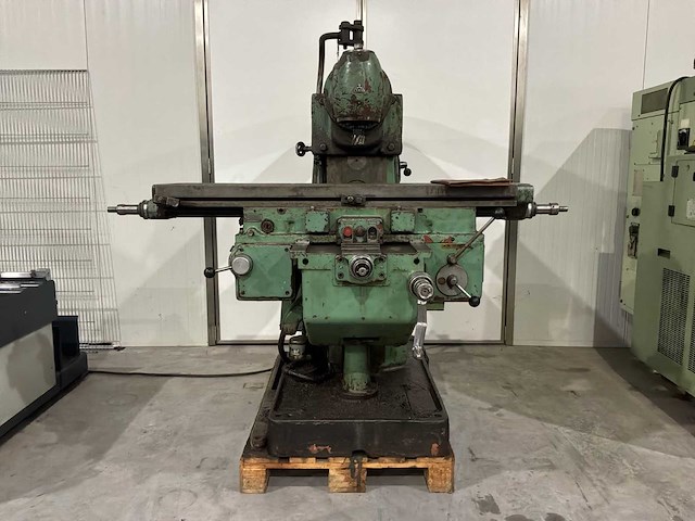 Tos fa3 universele freesmachine - afbeelding 1 van  26