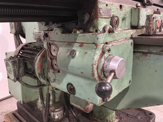 Tos fa3 universele freesmachine - afbeelding 14 van  26