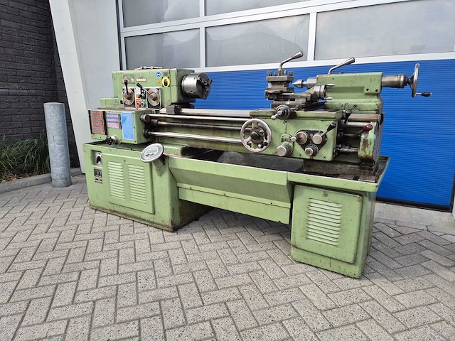 Tos trecin - sv-18 ra - precisie draaibank - afbeelding 1 van  26